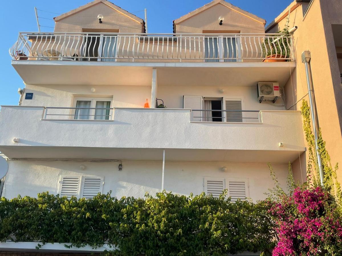 Apartment Branka Kustura Hvar Town Exterior foto